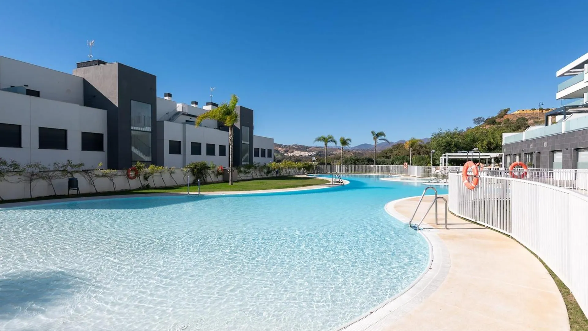 Stunning Apartment In Prime La Cala De Mijas Location 0*,  Hiszpania
